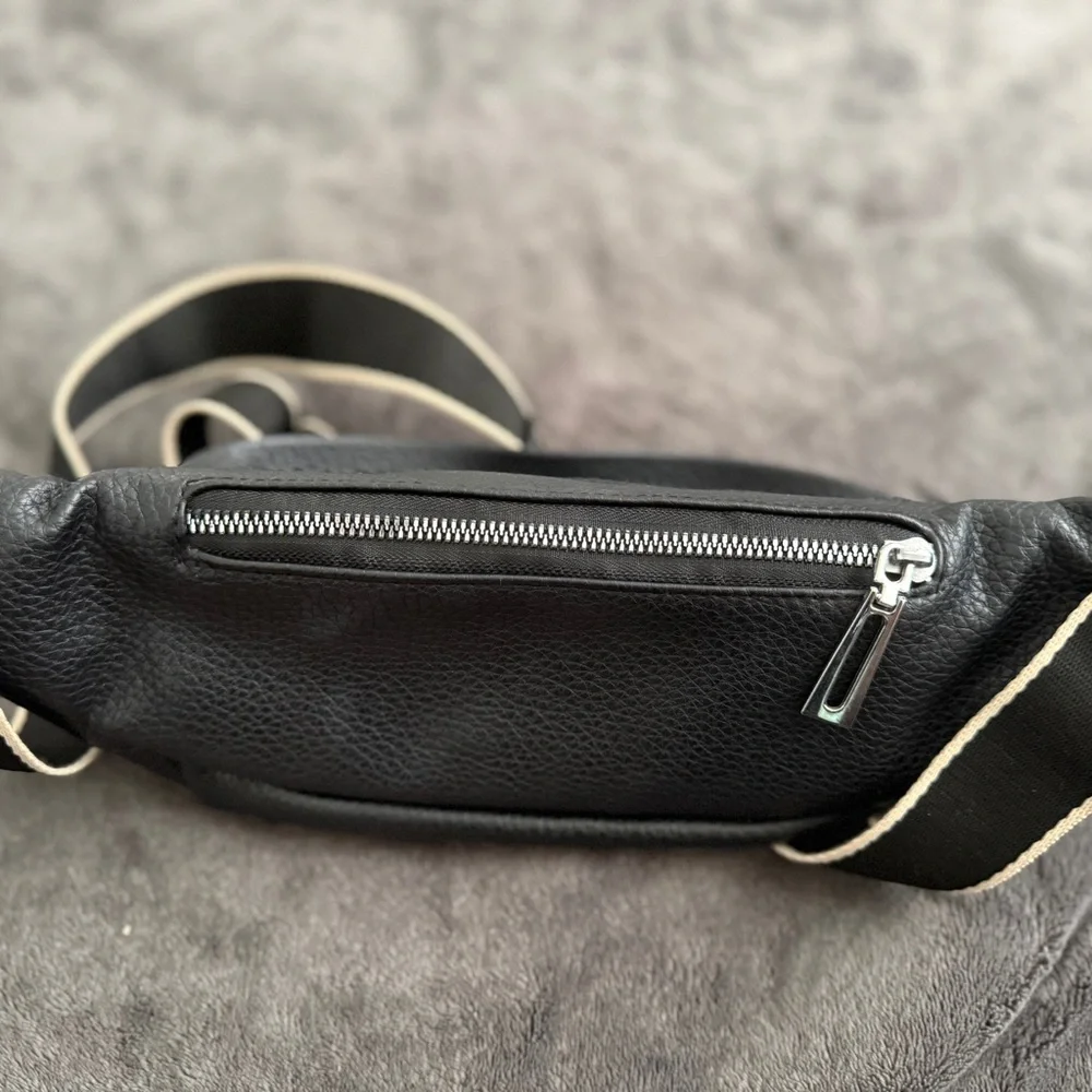 Black Faux Leather Waist Bag with Star Charms - Picture 4 of 4